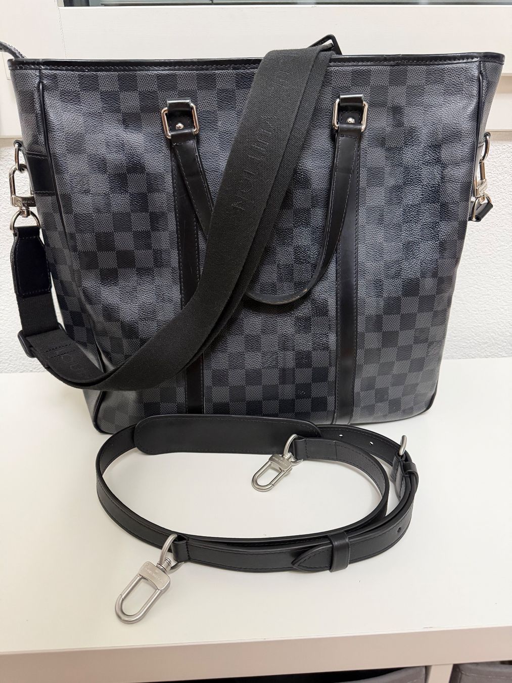 Louis Vuitton Borse: Wunderschöne Louis Vuitton Business Tasche – Nuovo (secondo la descrizione) da Hagendorn venduto da Tiagoneves10 4