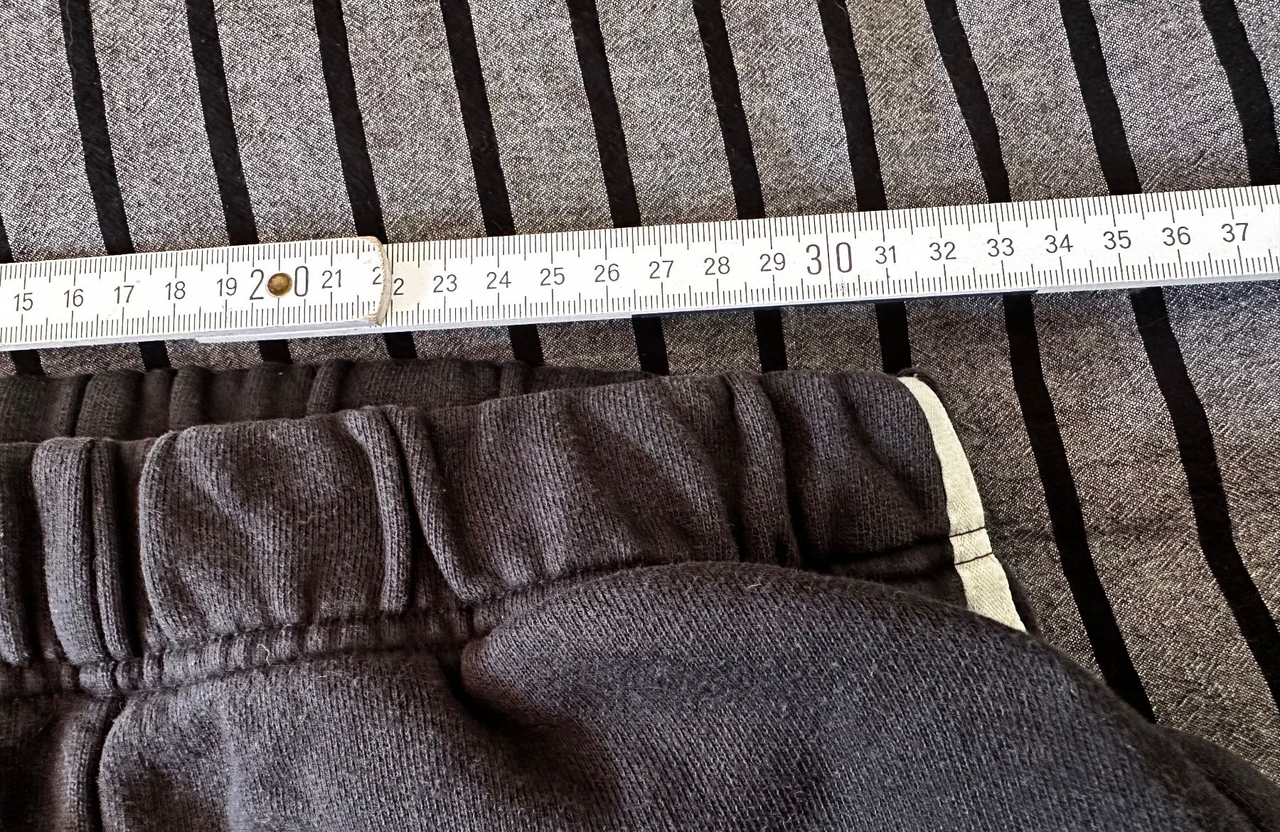 Adidas Pantaloni: Adidas Trainingshose, Grösse S – Usato da Haldenstein venduto da enie123 3