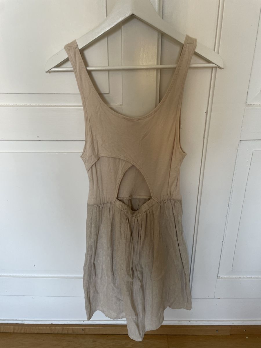 Robes: Damen Kleid beige Grösse M – D'occasion à Zürich par sar_c828 1