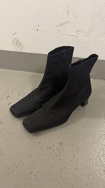Scarpe da donna: Schuhe spitz Stiefeletten Karree Gr 38 – Usato da Zürich venduto da kim_m7hk