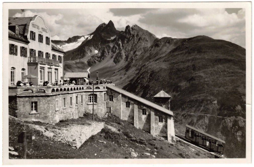 Cartoline postali: St. Moritz - Standseilbahn Muottas Muragl Bergstation – Usato da Binningen venduto da Mountainrider