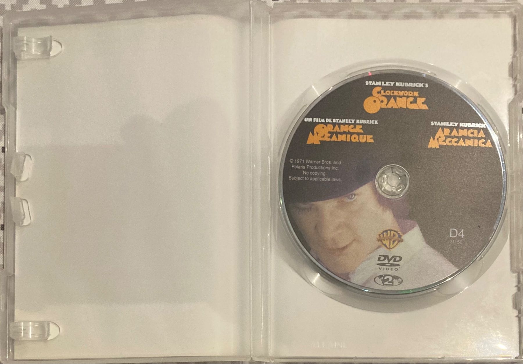 Tous les DVDs: STANLEY KUBRICK - ORANGE MECANIQUE – D'occasion à Poliez-Pittet par Newtown-Records 2