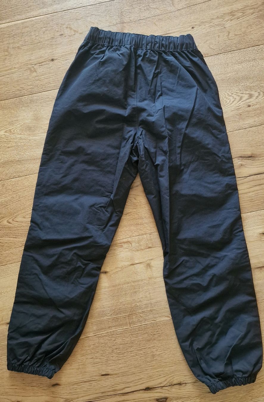 H&M Pantaloni: Neu H&M Wanderhose 134 – Usato da Emmenbrücke venduto da Nadmorebiti 3