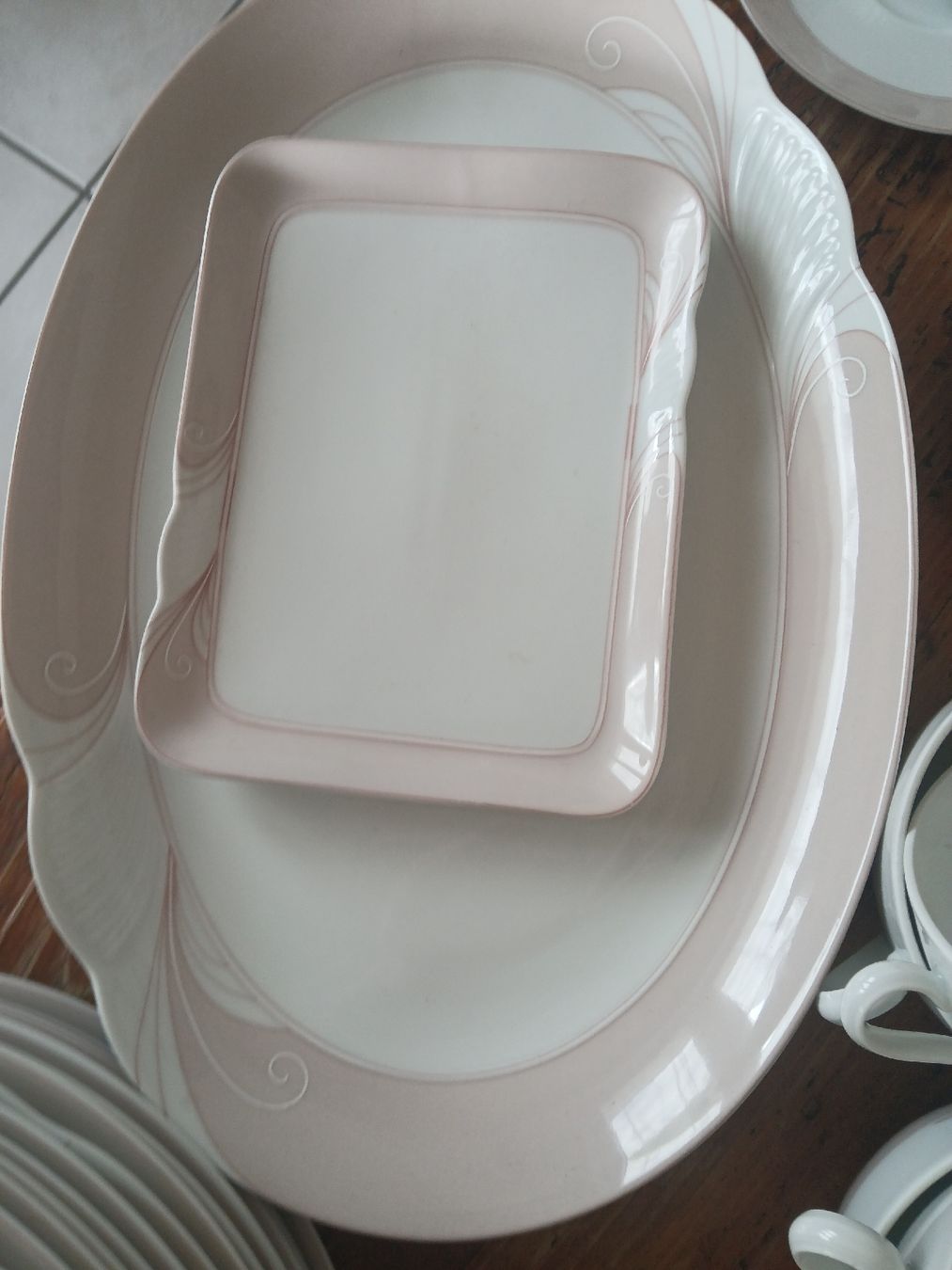 Geschirrsets: Beau Service de table  Schirnding – Gebraucht aus Corcelles-Payerne von evalyne 7