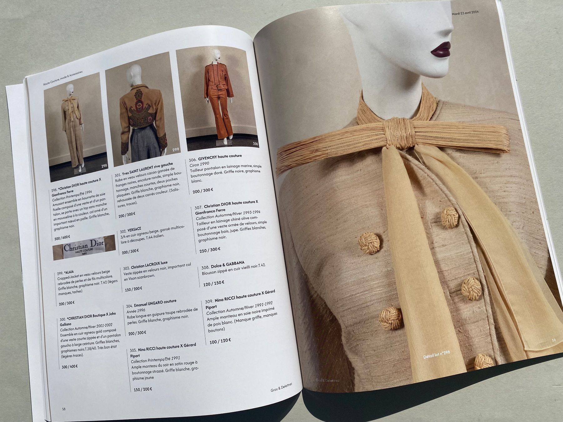 Libri: Haute Couture, Mode & Accessoires, Katalog – Usato da Zürich venduto da lesgarcons 3