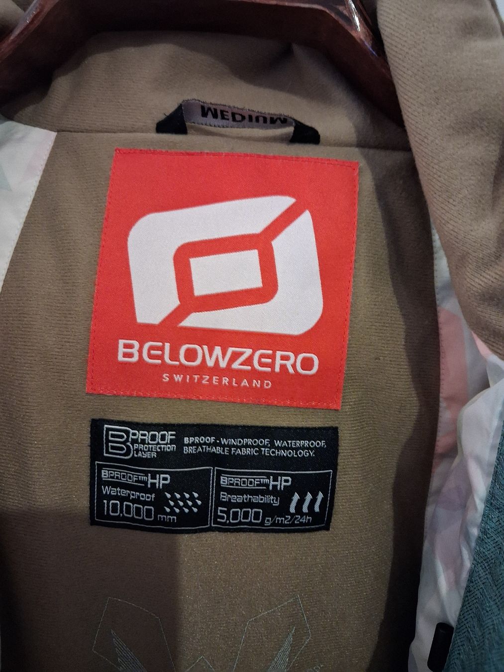Giacche: Belowzero Snowboardjacke – Usato da Seuzach venduto da NocheGalactica 1
