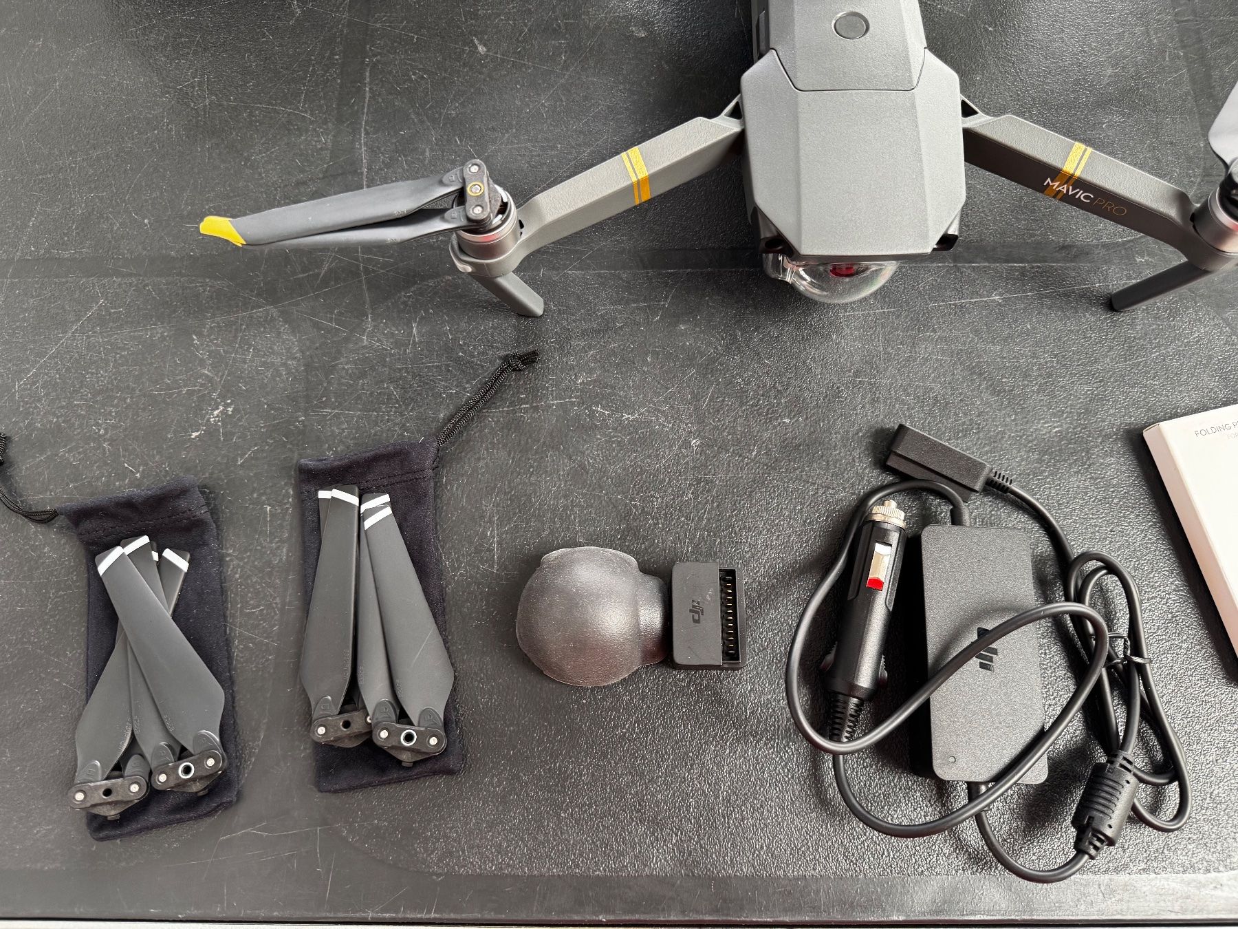 DJI Modellismo RC: Dji Mavic pro  mit viel Zubehör – Usato da Schwarzenburg venduto da Bdi1 5