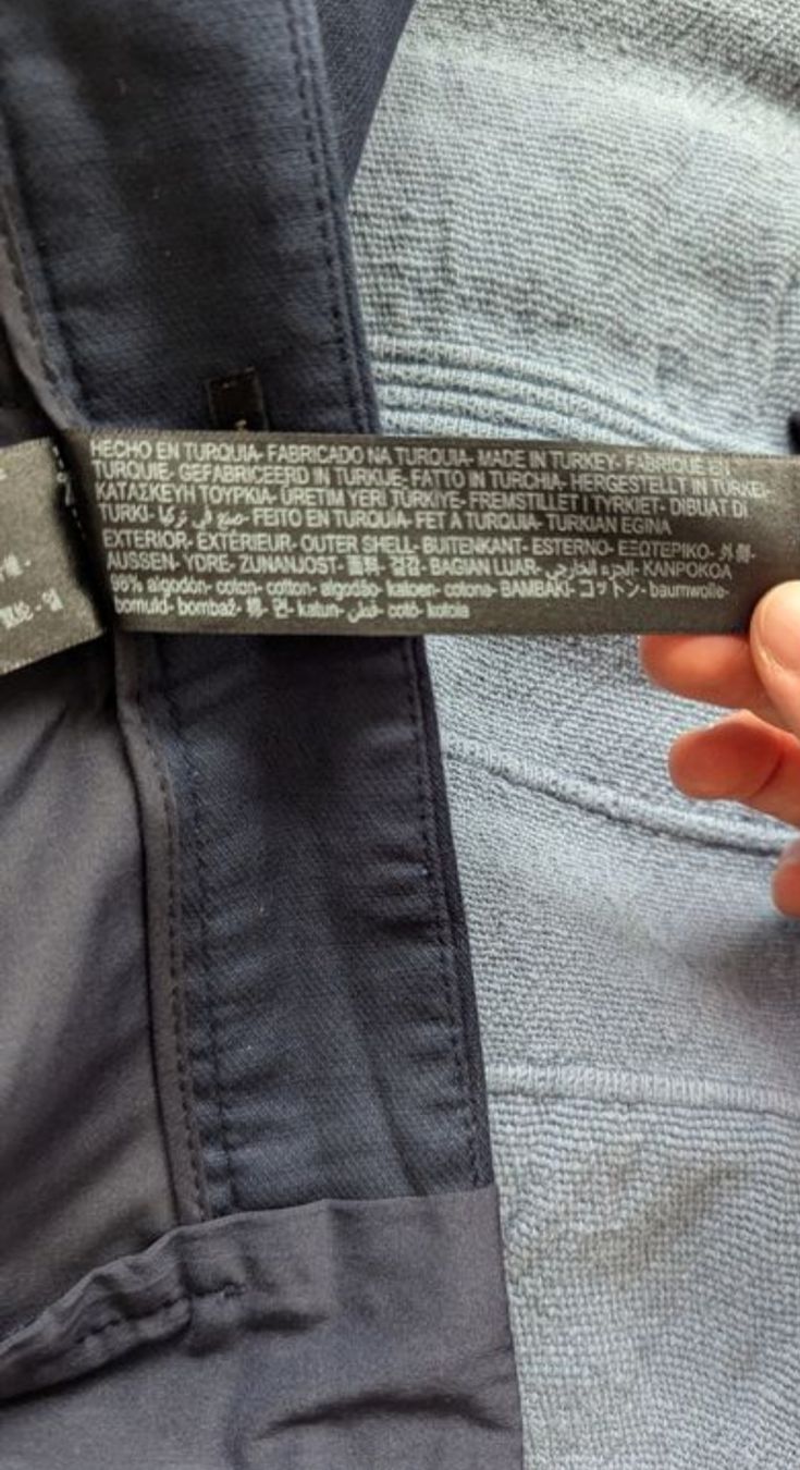Pantaloni: Massimo Dutti navyblaue Hose – Usato da Sempach venduto da benzi70 2