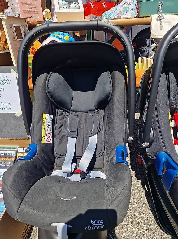 Seggiolini per auto: Römer Britax Kindersitze mit Isofix Station – Usato da Mümliswil venduto da Sachs623 3