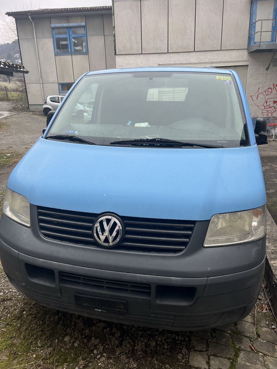 VW Veicoli commerciali: VW T5 Transporter Kasten – Usato da Oberhofen amThunersee venduto da Sammlerboy24 2