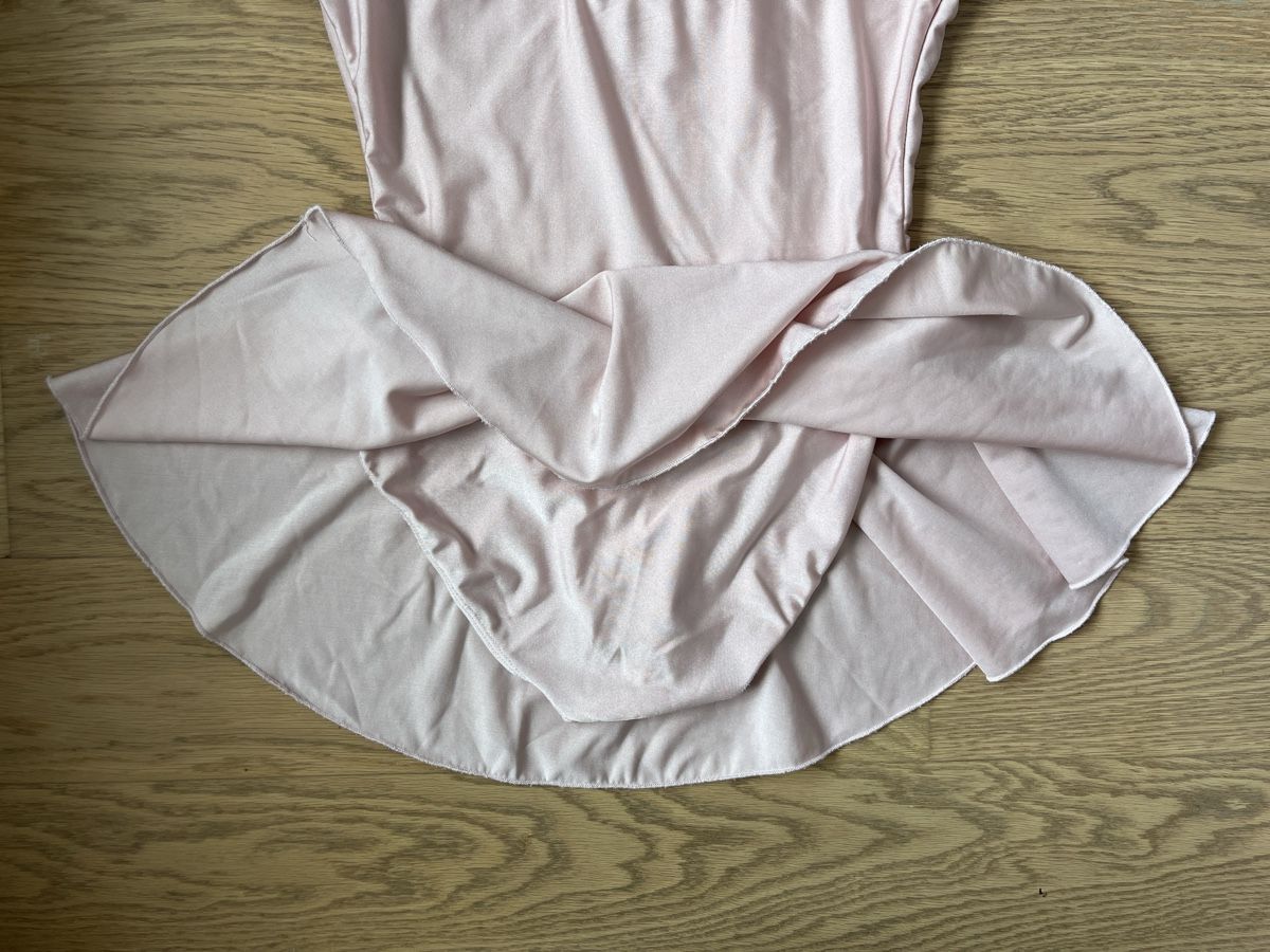 Scarpe, pantaloni & magliette da ginnastica: Justaucorps danse Tanzmuster – Usato da Worb venduto da Titine79 2