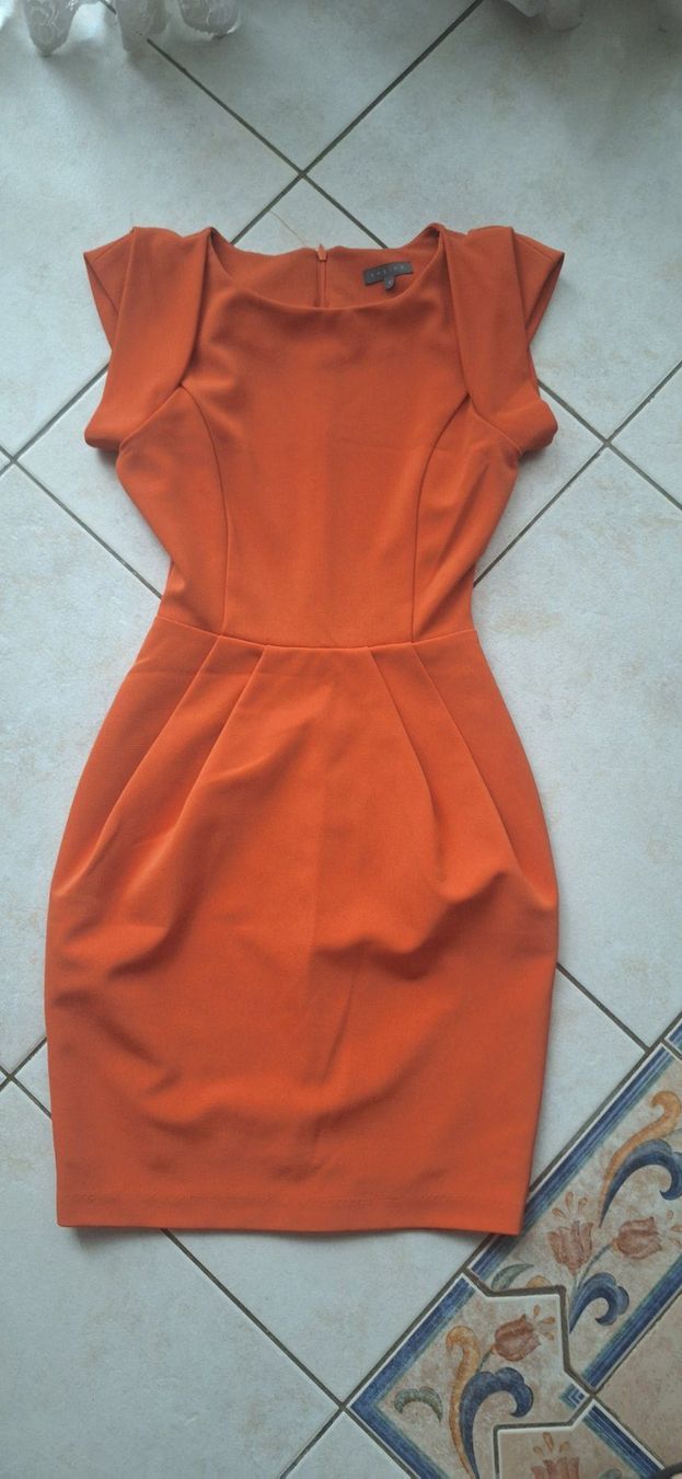 Kleider: Robe orange 38 – Gebraucht aus St-Triphon von Jldr0 3