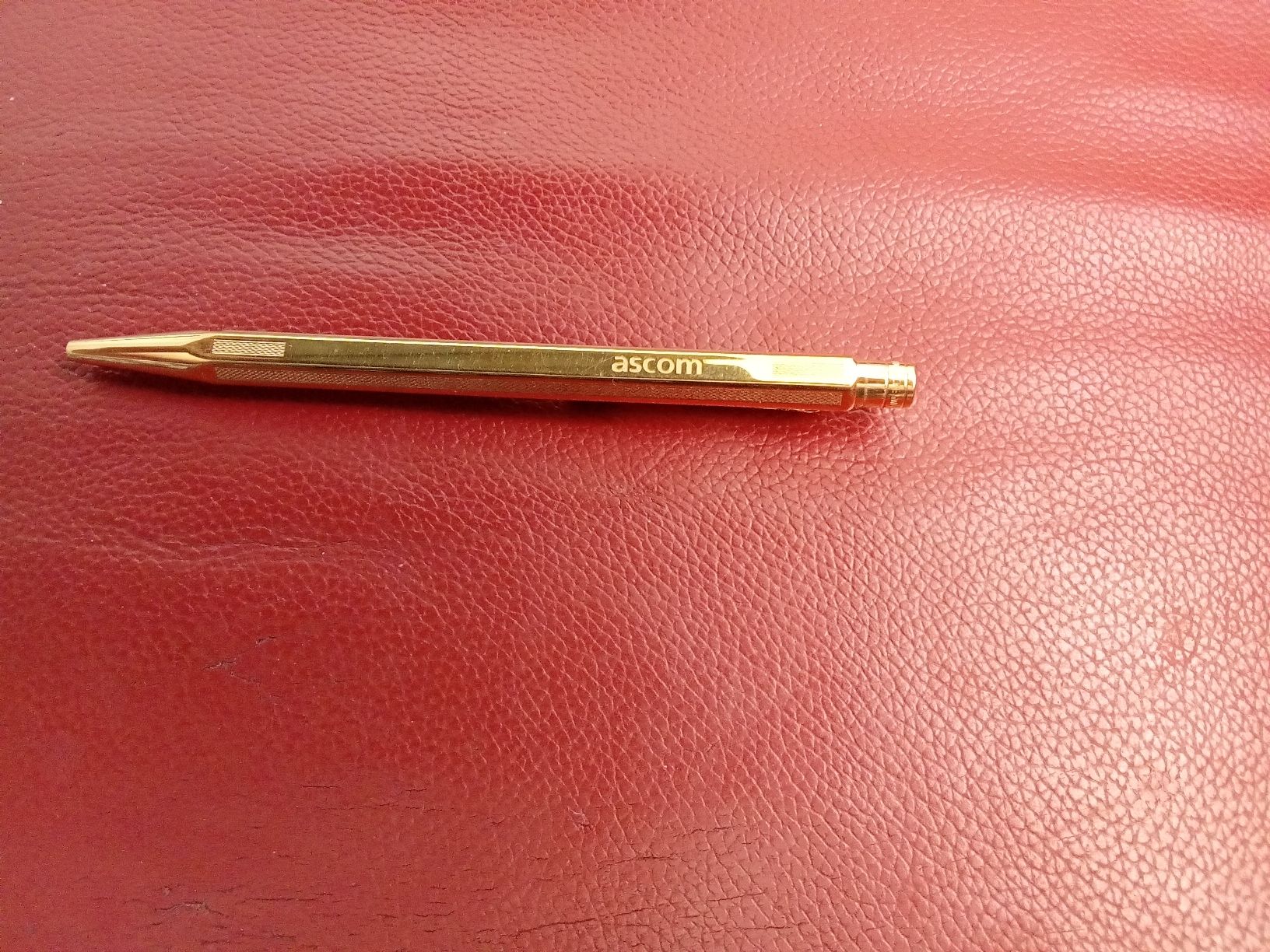 Caran D'Ache Stylos & Marker: CARAN D'ACHE KUGELSCHREIBER " ASCOM" – D'occasion à Muri BE par Alk