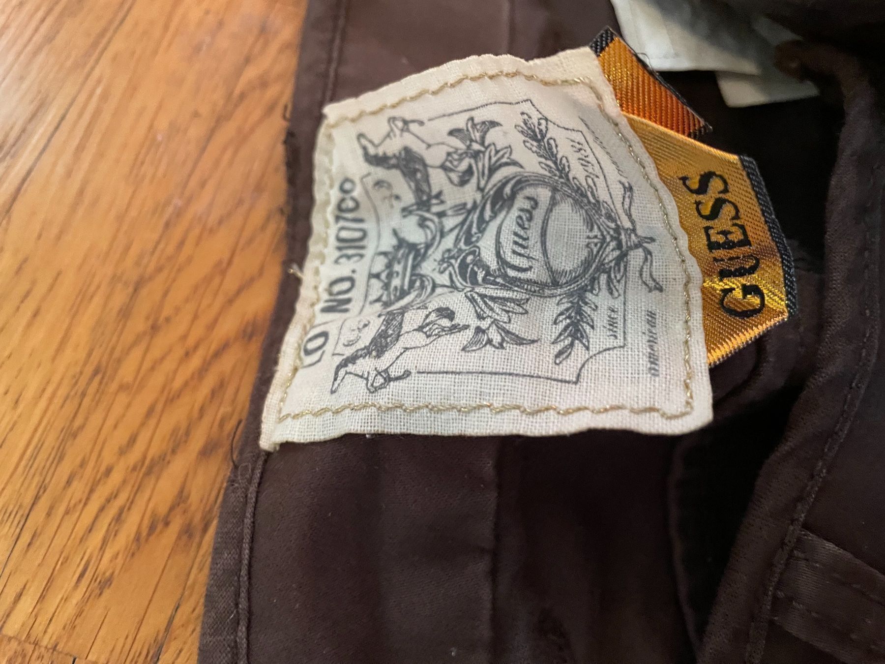 Guess Pantaloni: Guess – Nuovo (secondo la descrizione) da Pully venduto da Kalissa 6