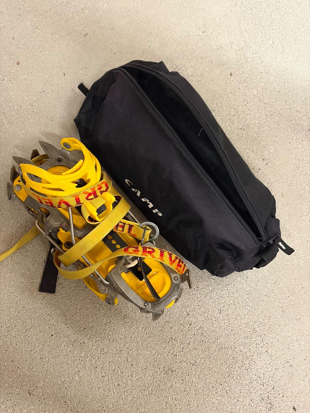 Grivel Altro in Alpinismo & Escursioni: Grivel Air Tech Steigeisen – Usato da Niederwangen BE venduto da nie_226v 5