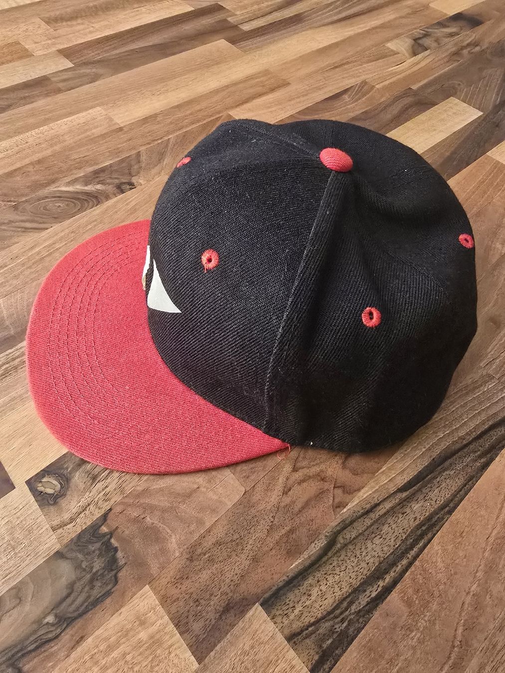 Copricapi, berretti & cappellini: Avicii Cap – Usato da Bern venduto da bumae93 1