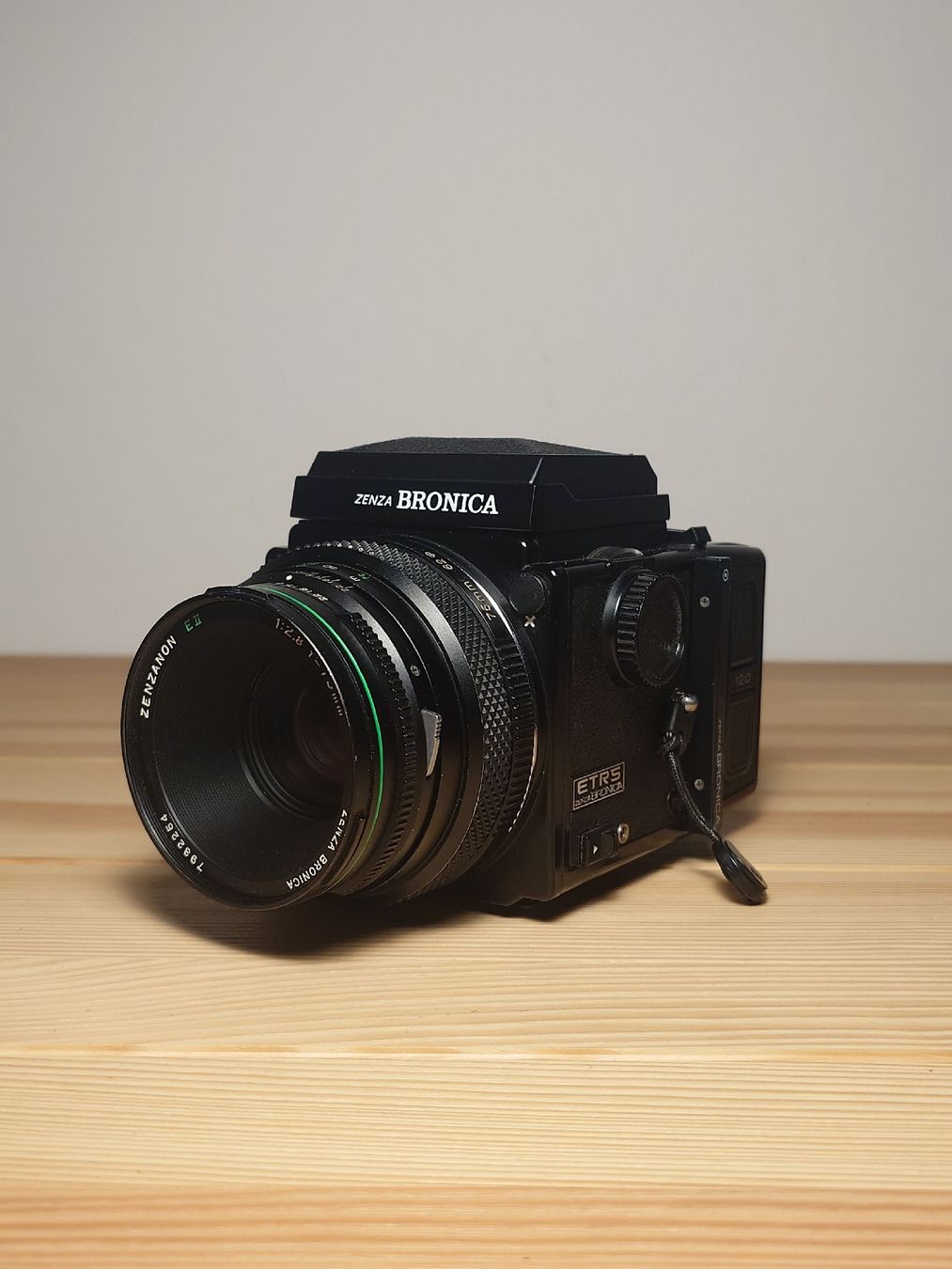 Bronica Kamera: Zenza Bronica ETRS Kit – Gebraucht aus Flanthey von North_altitude 2