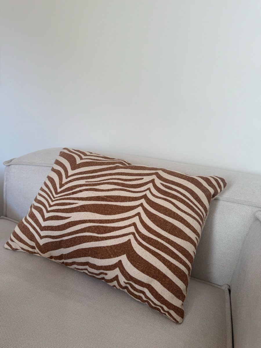 Cuscini: Kissen mit Zebraprint – Usato da Appenzell venduto da Chiaraa27