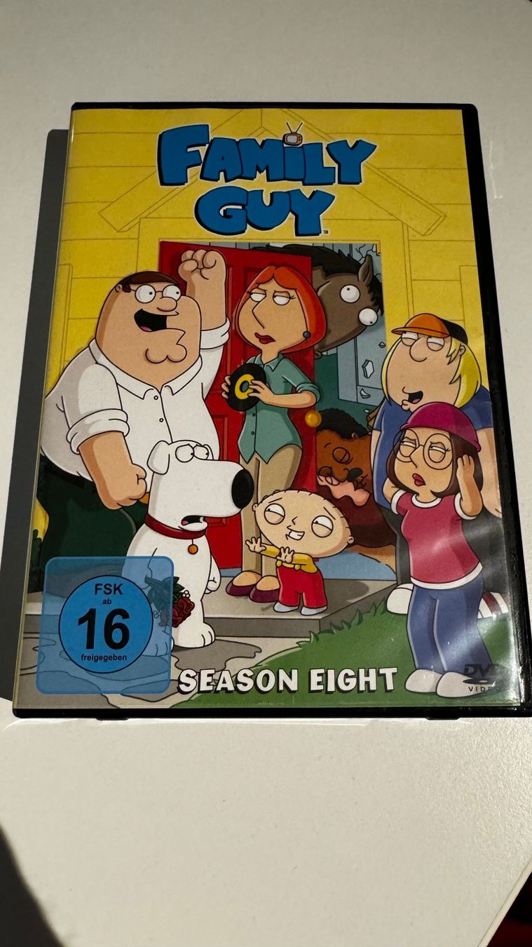 Tutti i DVDs: Familiy Guy Staffel 8 – Usato da Baar venduto da mwl_5zdb