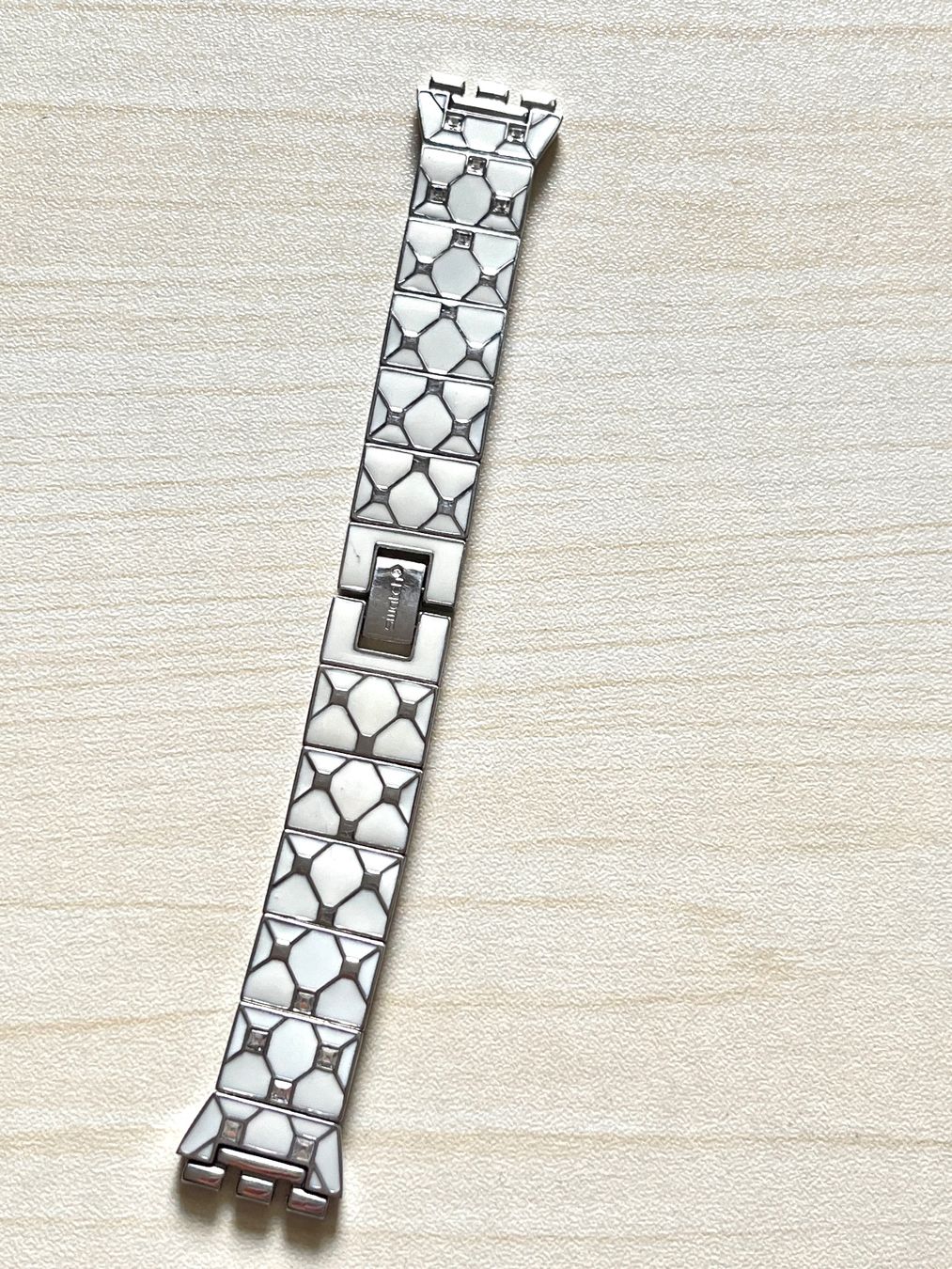 Swatch Orologi: Swatch Skin Uhrenarmband mit Strass – Usato da Grenchen venduto da chththl