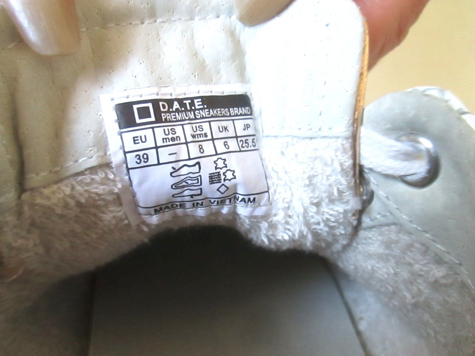 Chaussures femmes: Sneaker D.A.T.E., neu, Nummer 39, Leder – Neuf (Voir description) à Sementina par babucia 4