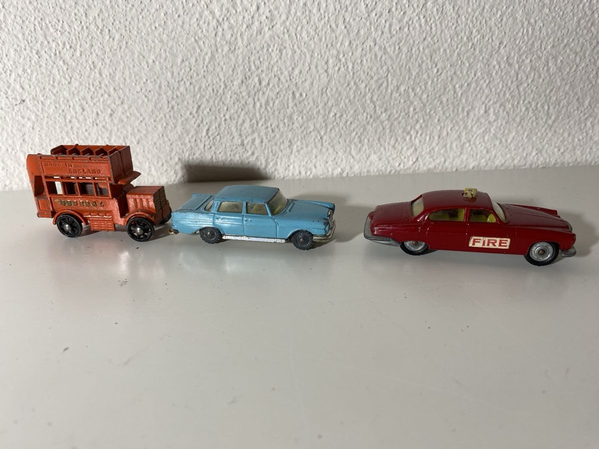 Modellini d'auto: 2 husky Autos & 1 no name – Usato da Winterthur venduto da ben_9vxx 1