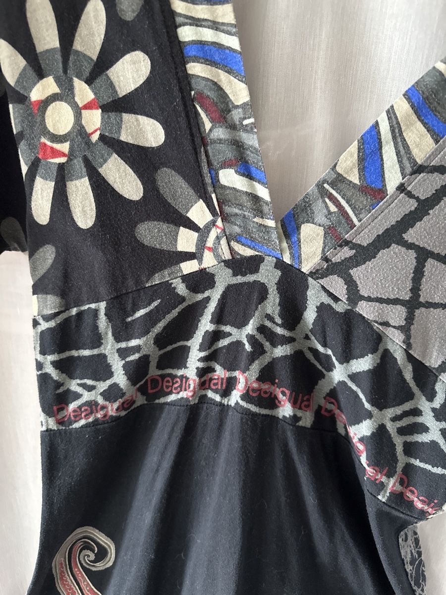 Desigual Vestiti: Kleid Desigual Grösse M – Usato da Trüllikon venduto da angela4444 1