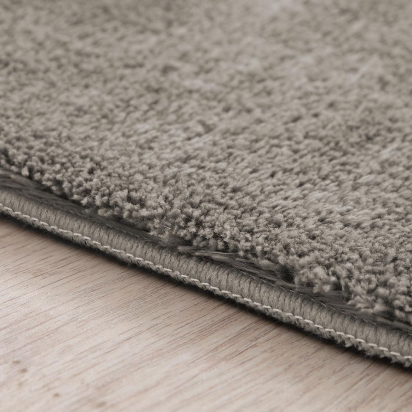 Teppiche: Teppich Super Soft NEU Grau ll - pflegeleicht – Neu und originalverpackt aus Bern von Miraitrading 2