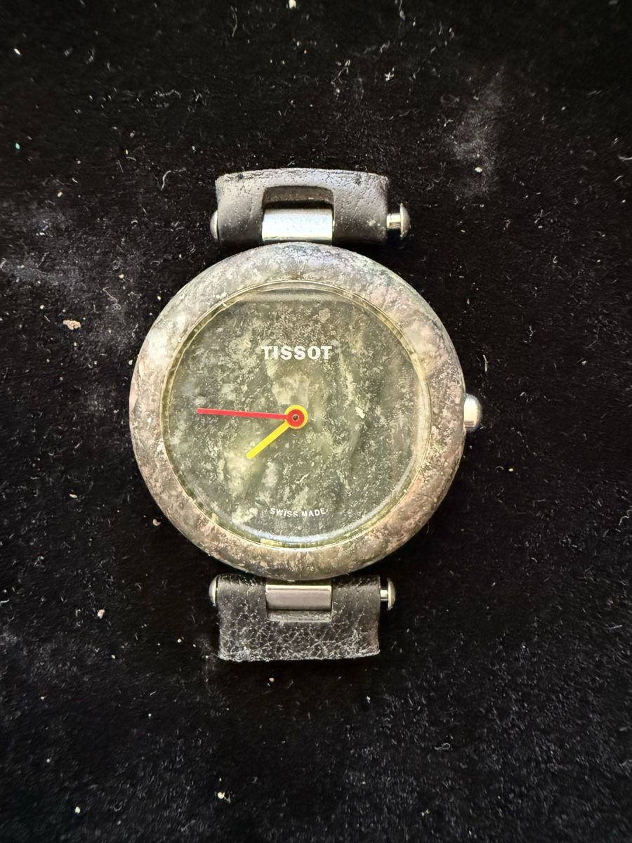Tissot Orologi: Montre Tissot à quartz  – Difettoso da Yverdon-les-Bains venduto da sge_9vfy