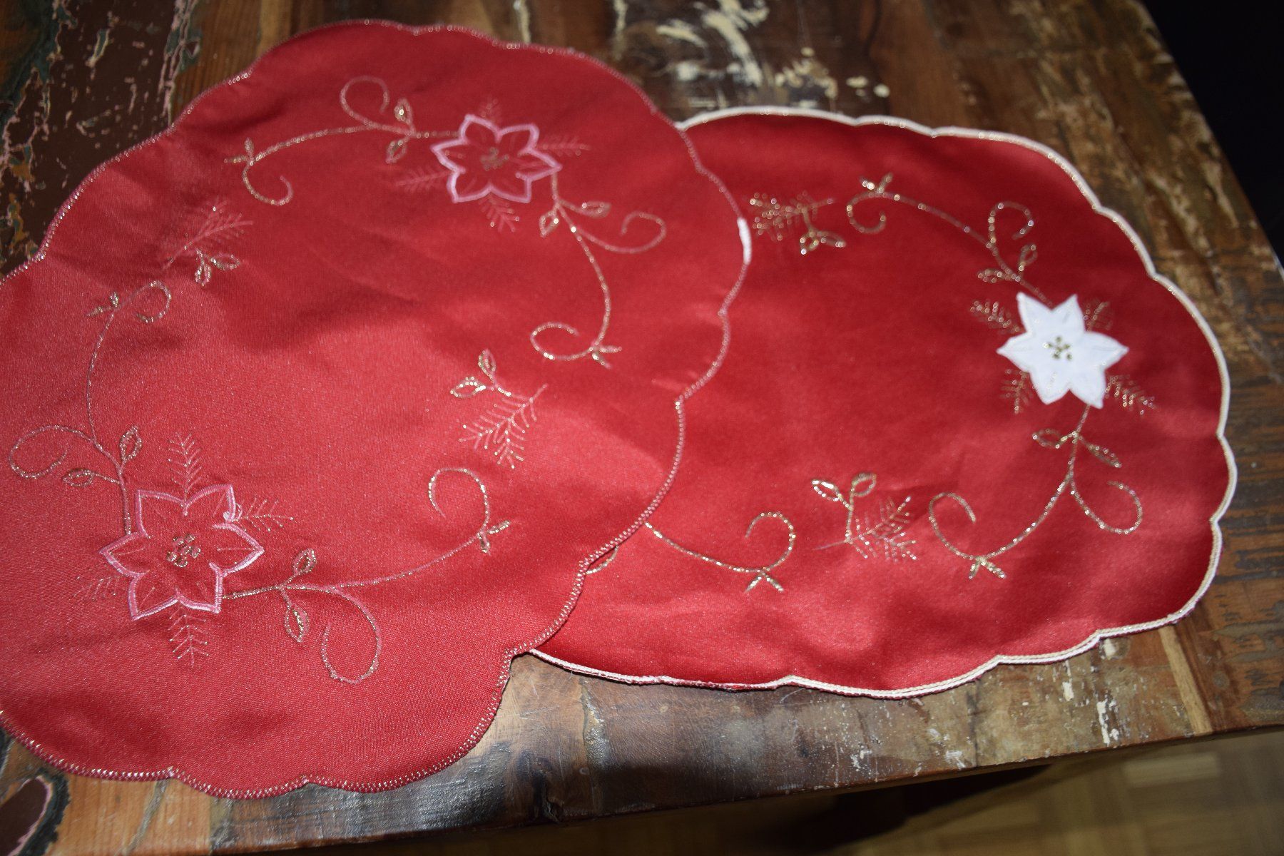 Set di tavolo e panche: 2 er Set Tischset oder Kl. Tischläufer 39 x 29 cm – Usato da Wetzikon ZH venduto da Wetzicardo25 2