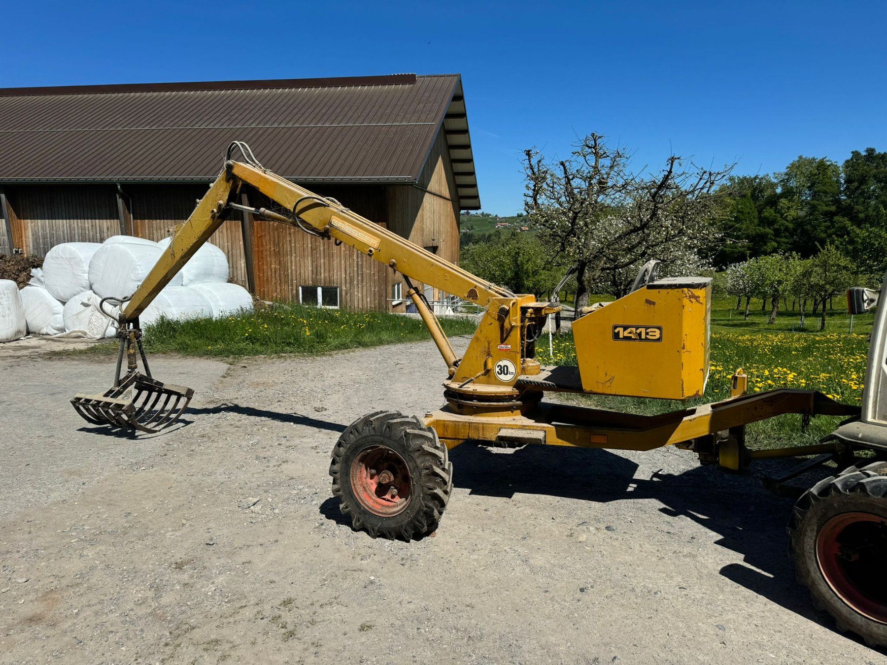 Gru: Mistkran Griesser 1413 – Usato da Menzingen venduto da Staub-Landtechnik 1