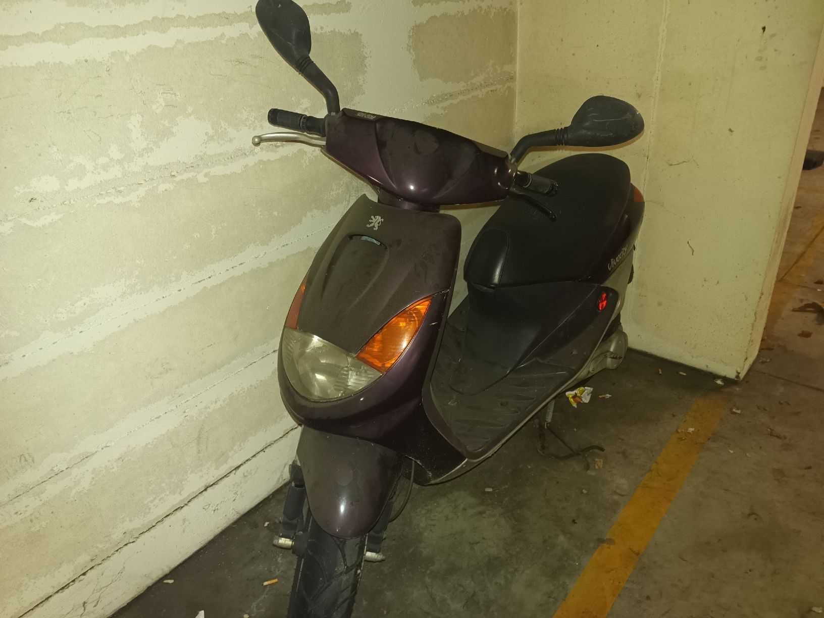 Peugeot Scooter: Scooter Peugeot Vivacity 50. Limité 45 km/h – Usato da Lausanne venduto da AlvaroyLinda 1