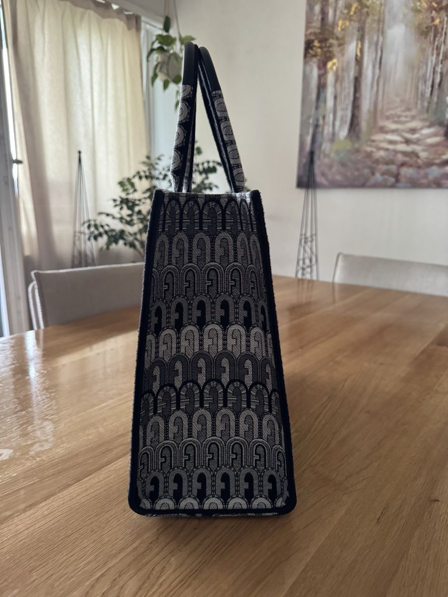 Furla Borse: Furla Tote Bag Opportunity Large – Usato da Kriens venduto da TIM20__ 1