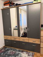 Kleiderschrank Holz mit Spiegel Türen akzeptabel