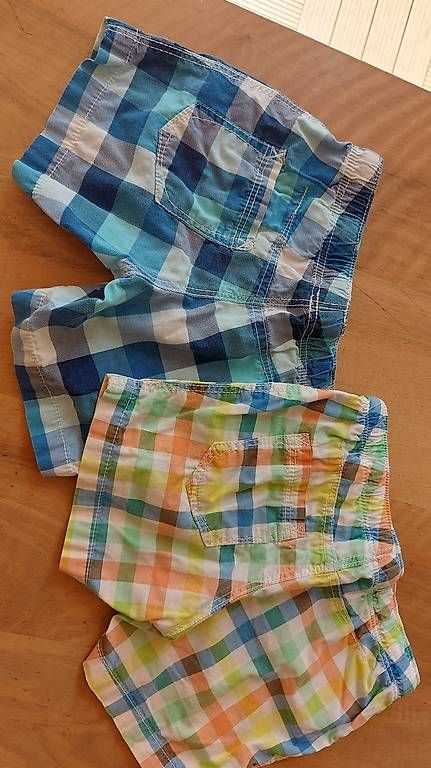Pantaloni: 2x kurze Hose Gr. 92 H&M – Usato da Rotkreuz venduto da MASI17 3