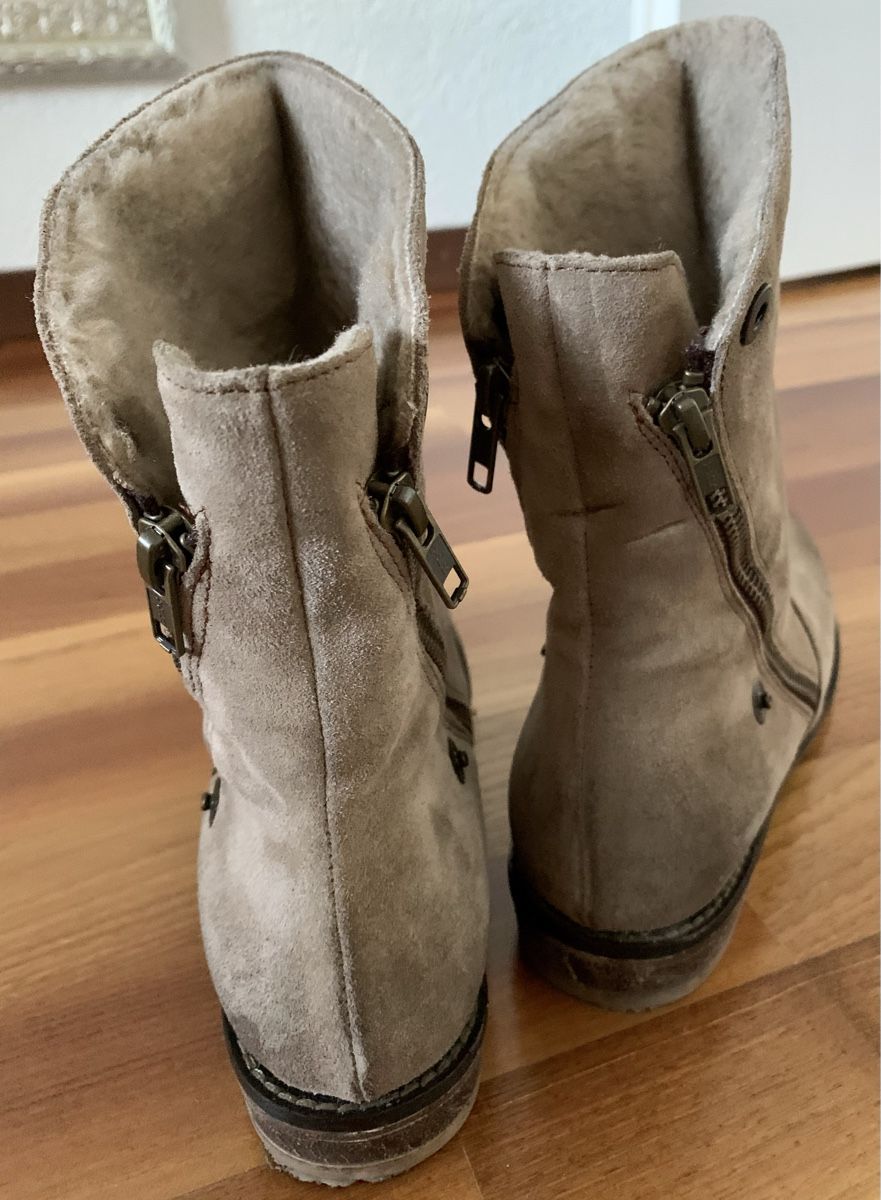 Scarpe da donna: Warm Winter Boots with Fur, Gr 38 – Usato da Lausanne venduto da milasha 3