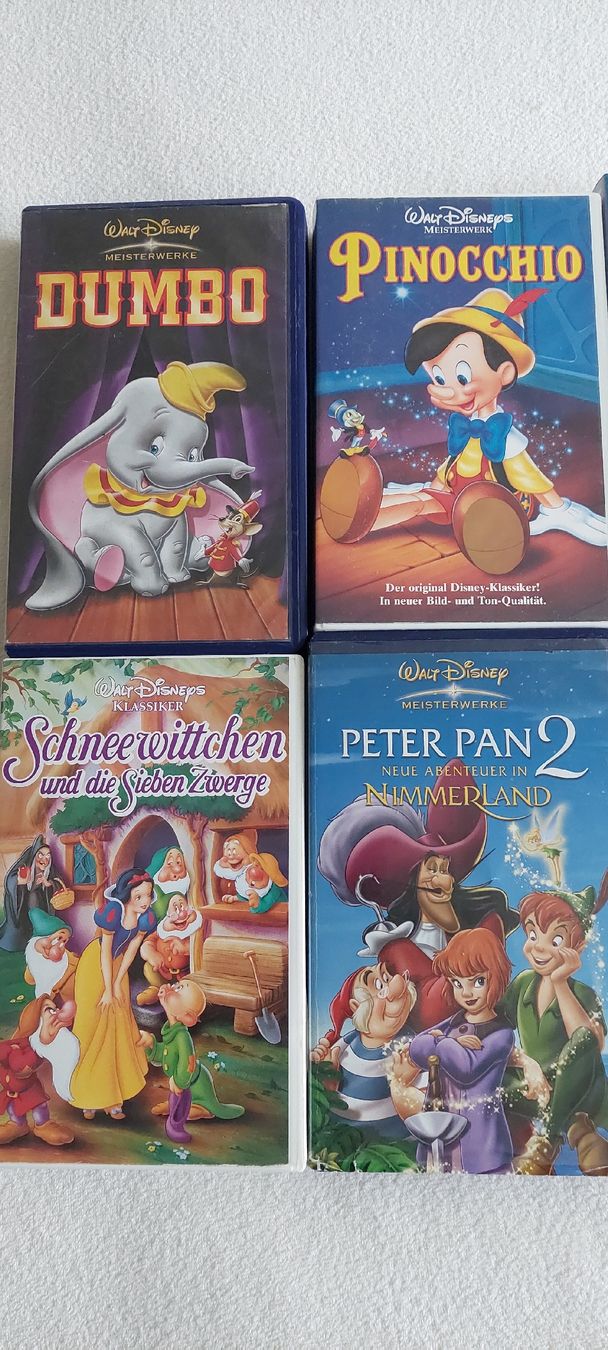 Tutti i VHS: 11 Kinder VHS Kassetten Sammlung – Usato da Zürich venduto da Anibas1 1