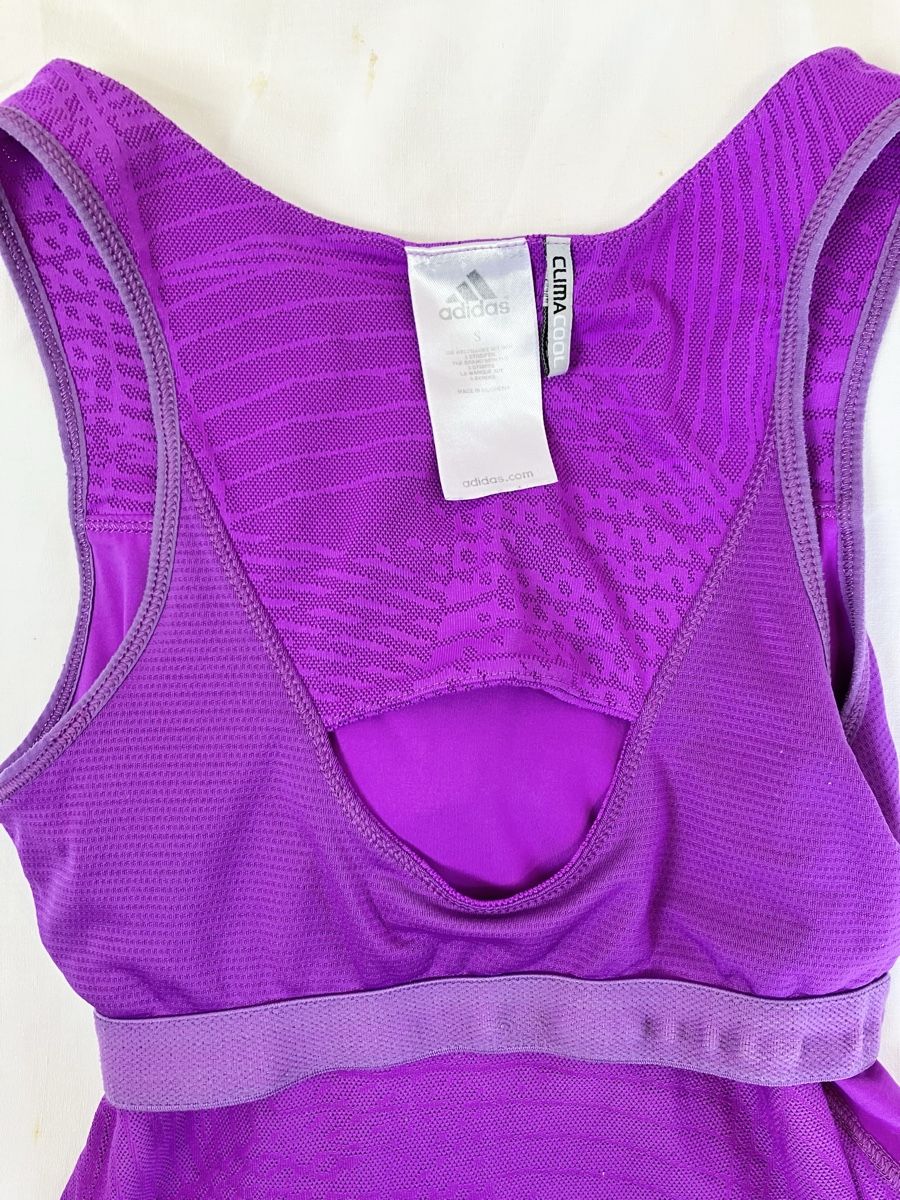 Adidas Top: Adidas Gr.S – Usato da Mürren venduto da Ne-le 3