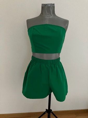 Ensemble deux pièces vert short et bandeau taille 38