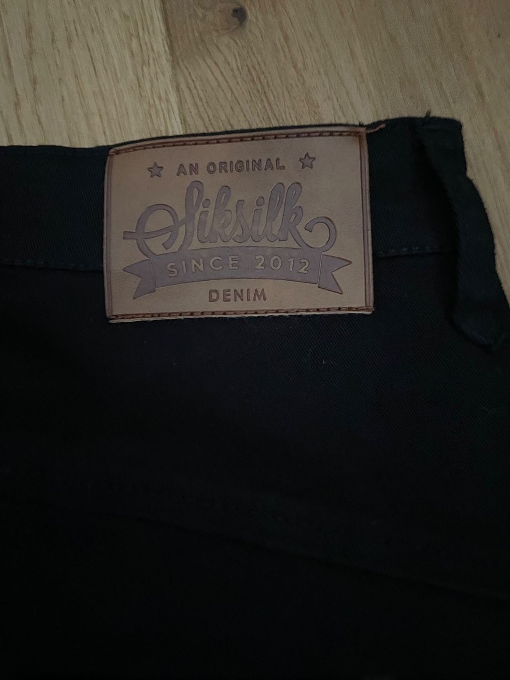 Siksilk Pantaloni: Siksilk Hosen – Usato da Laupen BE venduto da Jonasbolinger 3