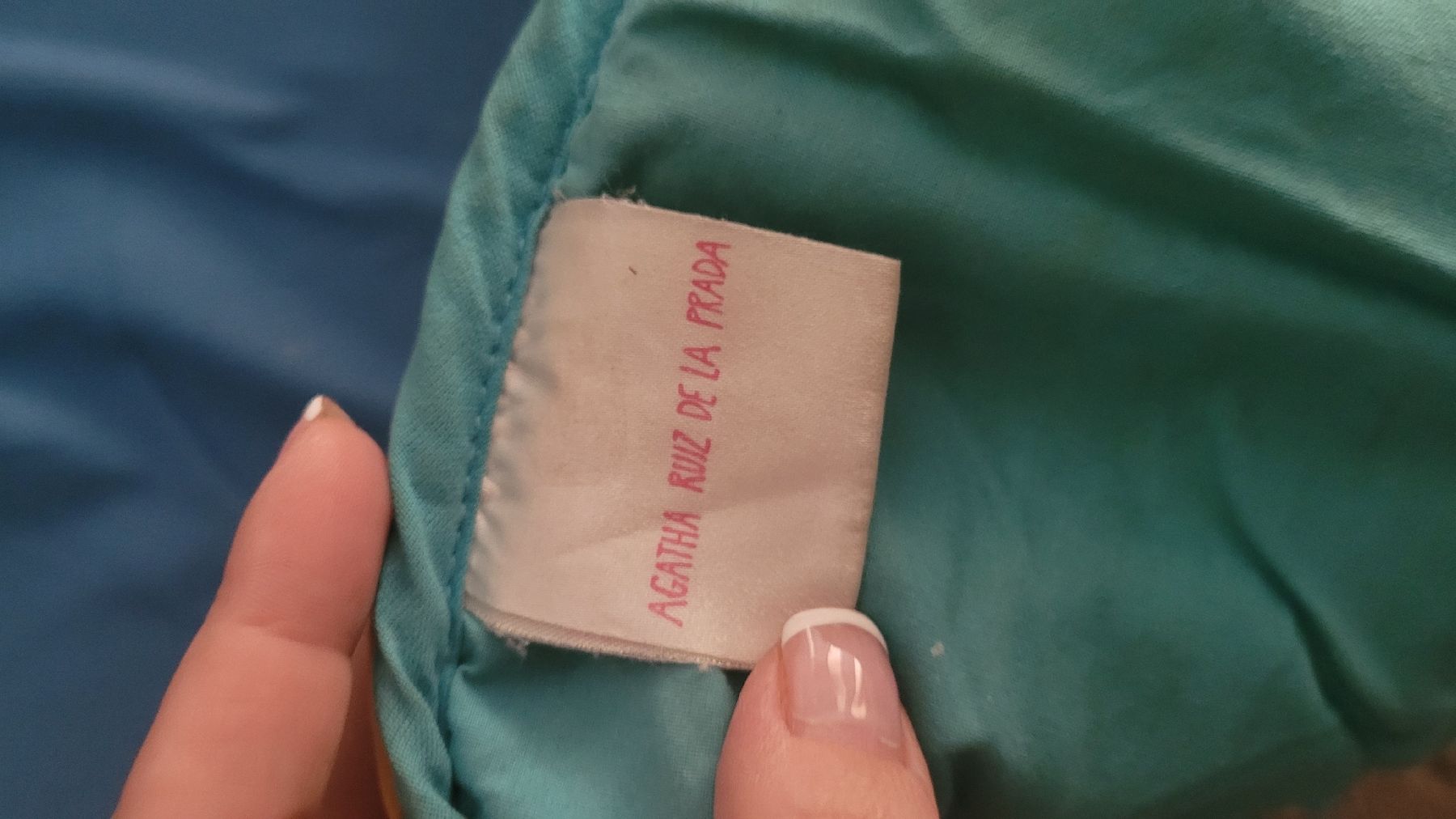 Coperte: Decke / Bettdecke von berühmten spanischen Designer – Nuovo (secondo la descrizione) da Schöfflisdorf venduto da CrRG21 5