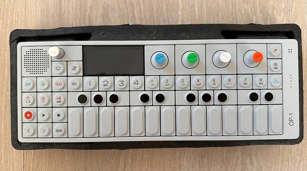 Teenage Engineering Instruments de musique: OP 1 Original – D'occasion à Wilen b. Wollerau par cho_7k6w 1
