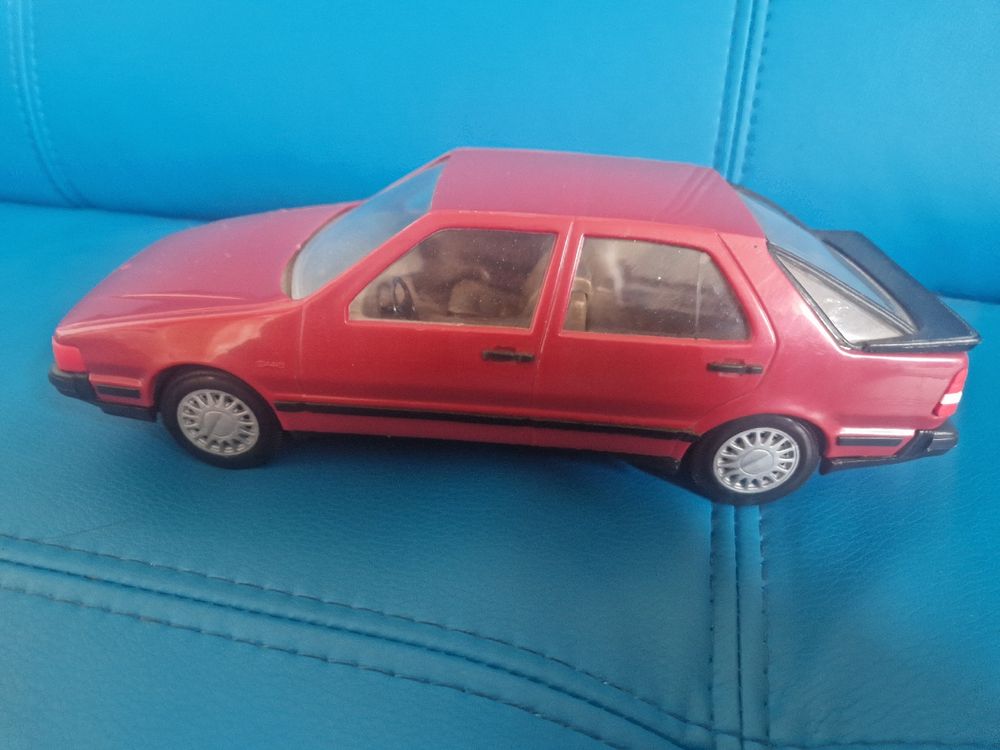 Schöner Saab 9000 Turbo 1:20