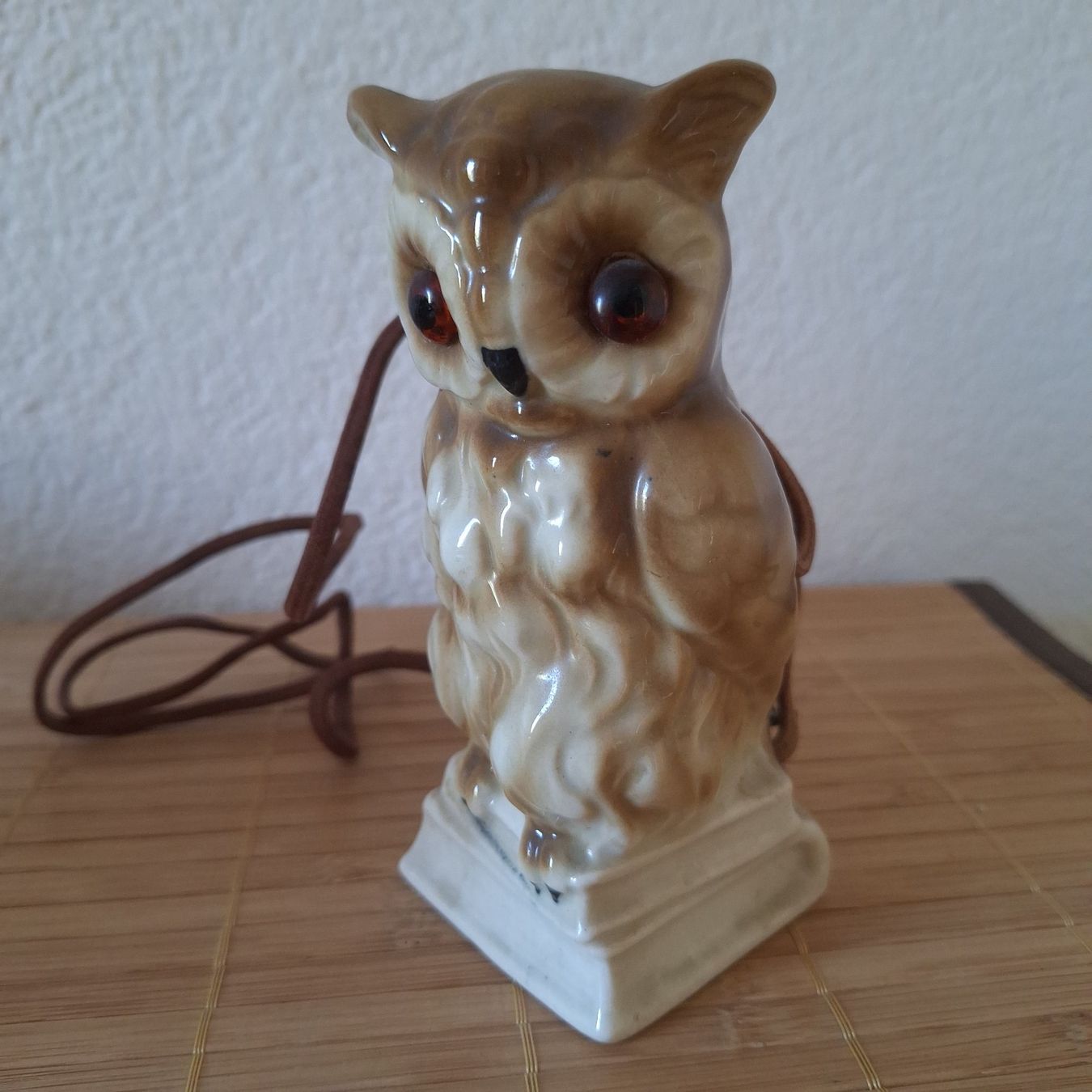 Lampade: Vintage Lampe, Eule, Uhu, Rauchverzehrer – Difettoso da Winterthur venduto da ric_rl7n 6