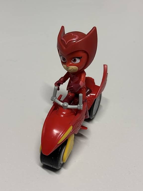 Masken: PJ Mask Eulette – Gebraucht aus Hildisrieden von tut_8vlw