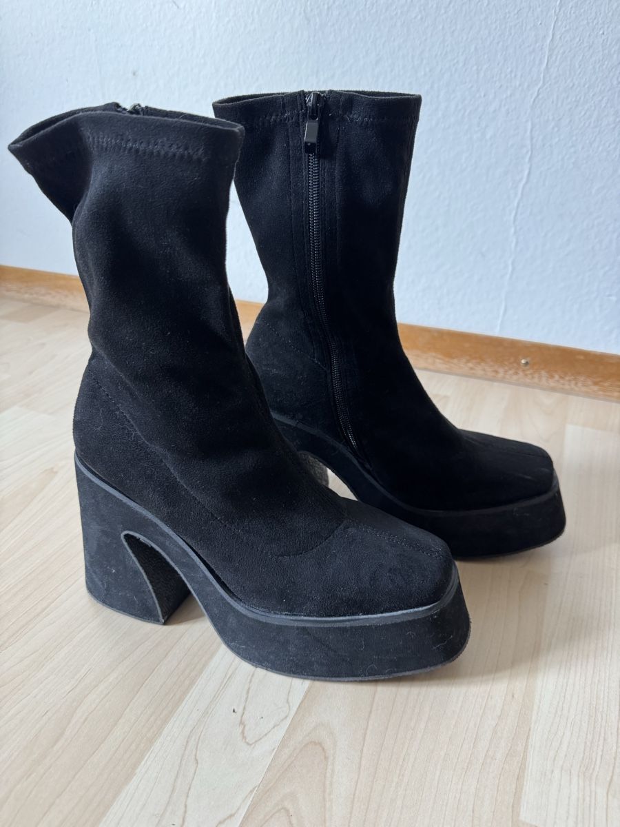 Asos Scarpe da donna: Bottines noires à plateforme. Asos. – Usato da Villeret venduto da bys_k95b 3