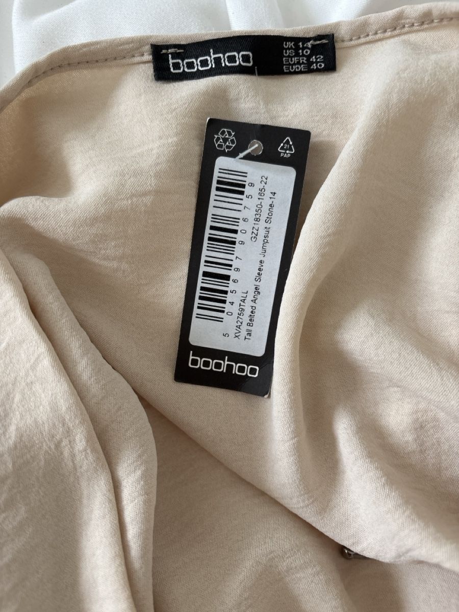 Tute: Beige Jumpsuit, Boohoo, 40 – Usato da Azmoos venduto da alix001 3