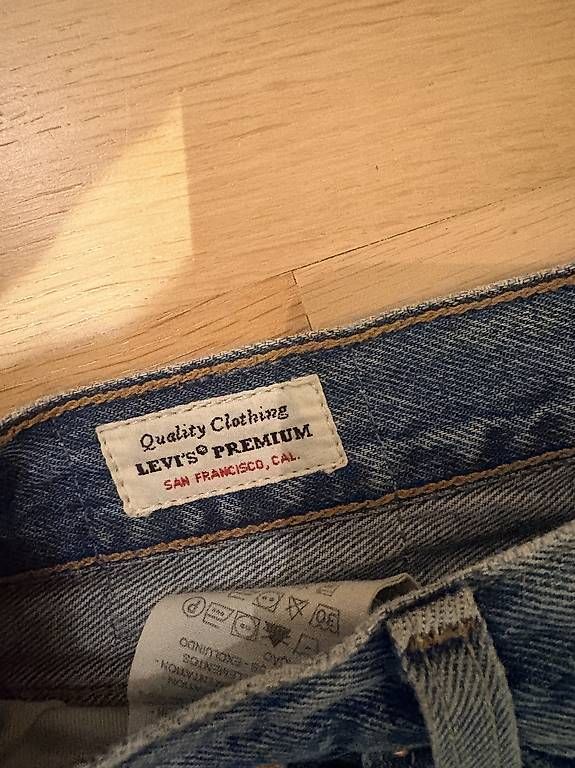 Jeans: JEAN LEVIS 501 PREMIUM W27 L30 – Gebraucht aus Chardonne von any_yq5q 2