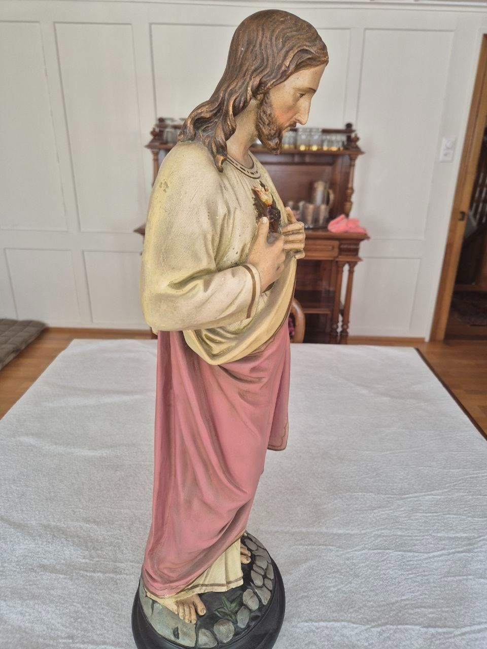 Statuette: Antike Jesusfigur ca 1910 - 1920 aus Gips – Usato da Speicher venduto da Ramtha1 2