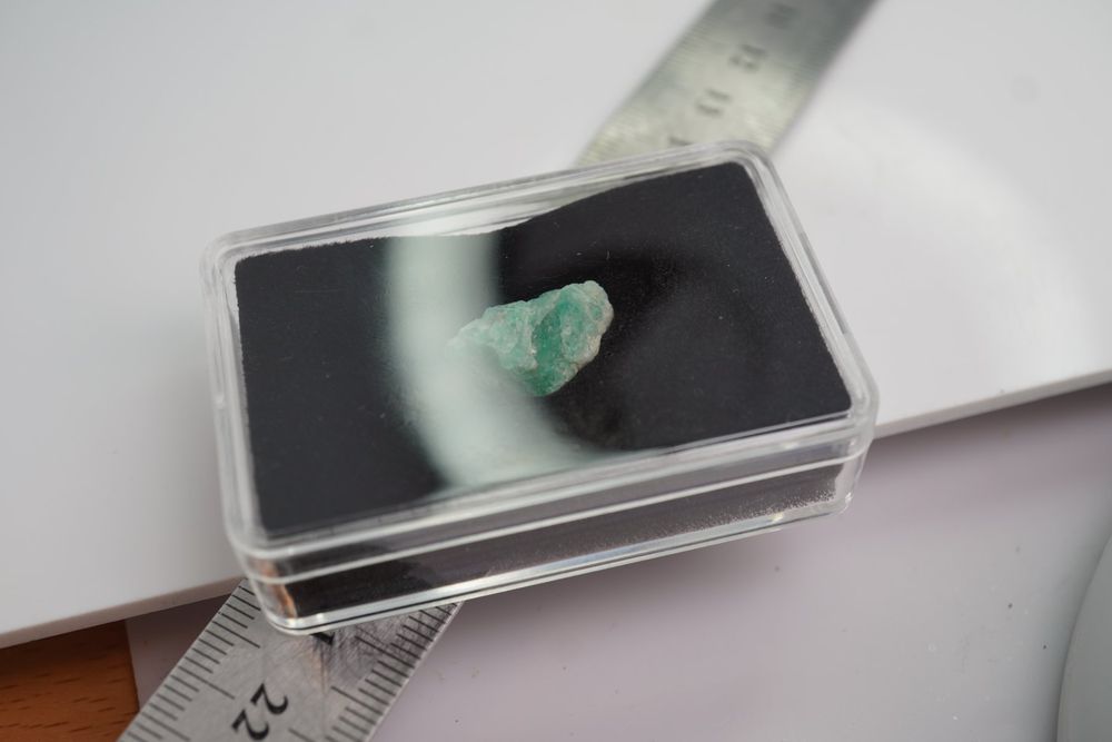 Natural Emerald 7.0ct Muzo im Böxli